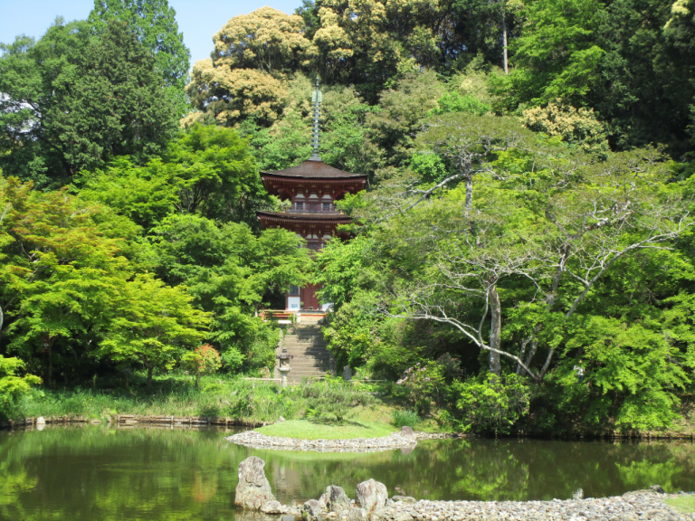 (写真4)浄瑠璃寺 三重塔