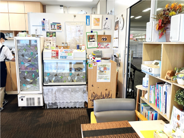 カフェふれあい　店内（本店）
